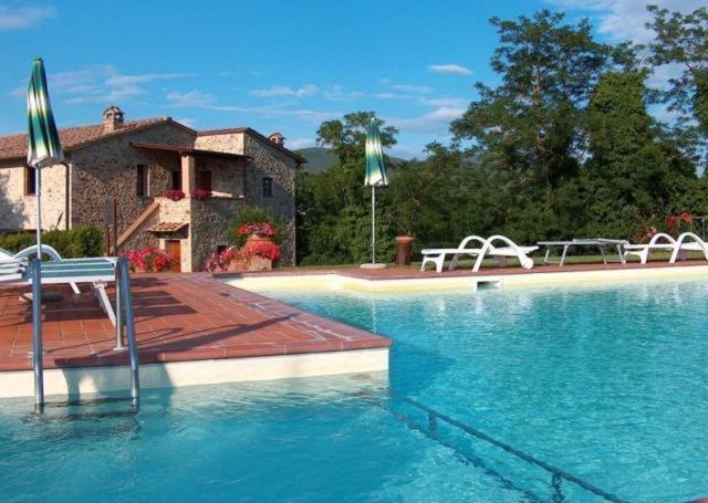 Borgo Il Villino Casole dʼElsa Exterior foto