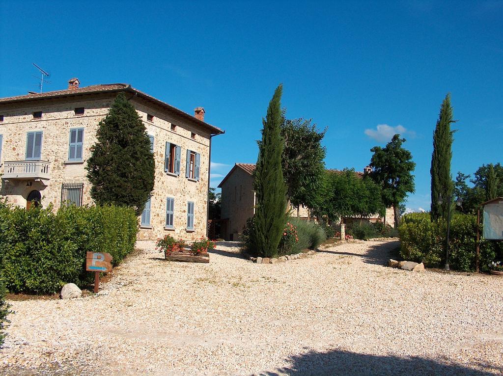 Borgo Il Villino Casole dʼElsa Exterior foto