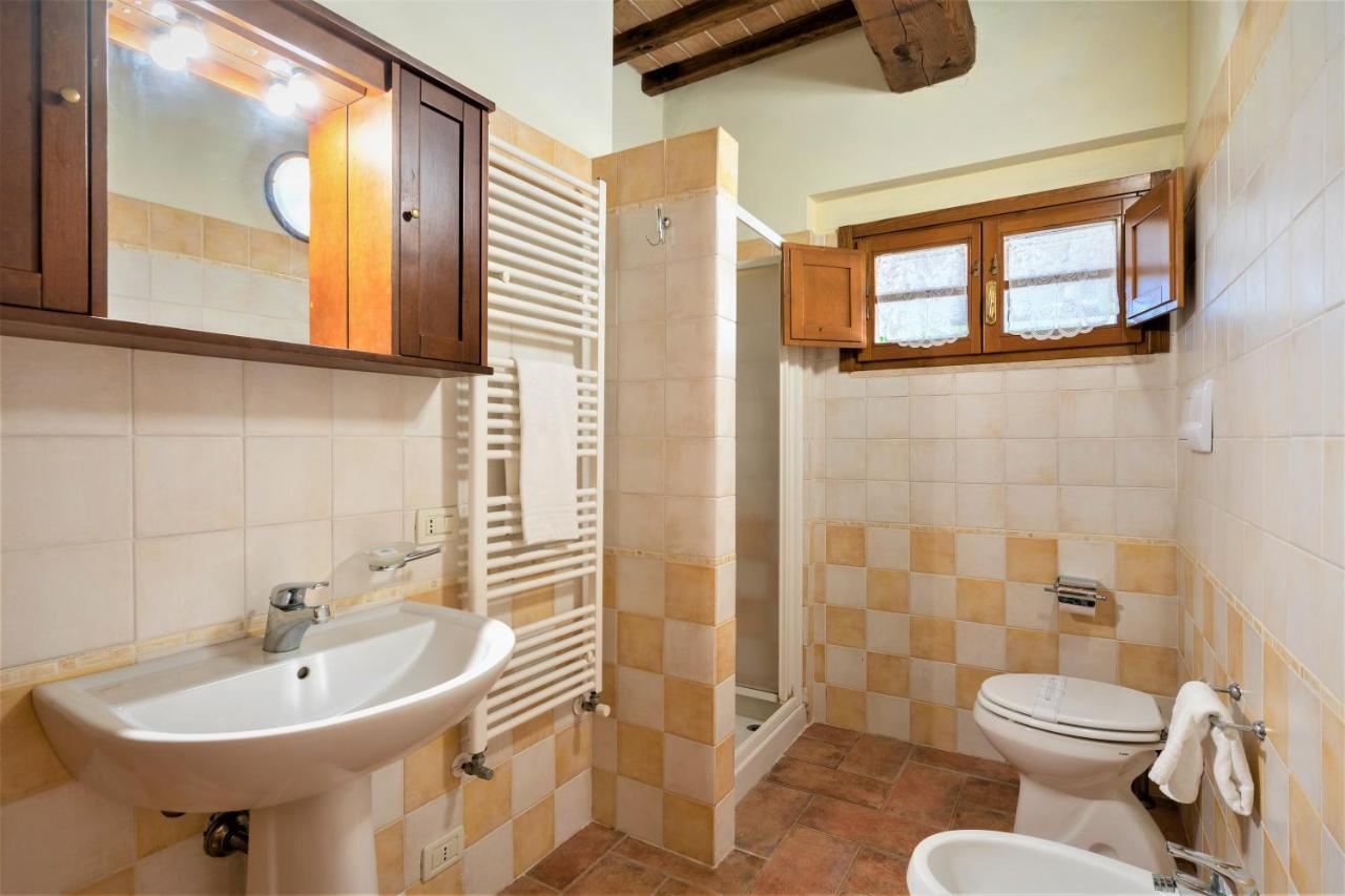 Borgo Il Villino Casole dʼElsa Exterior foto