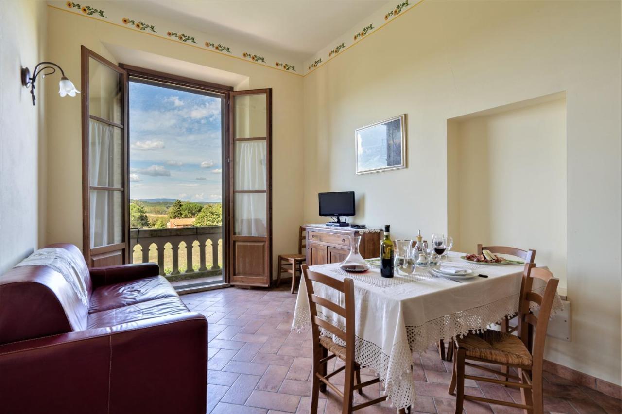 Borgo Il Villino Casole dʼElsa Exterior foto