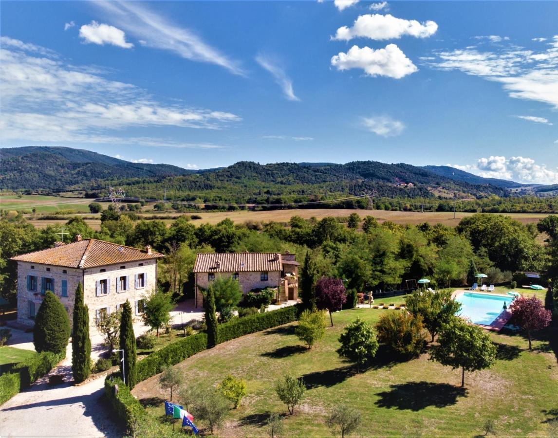 Borgo Il Villino Casole dʼElsa Exterior foto