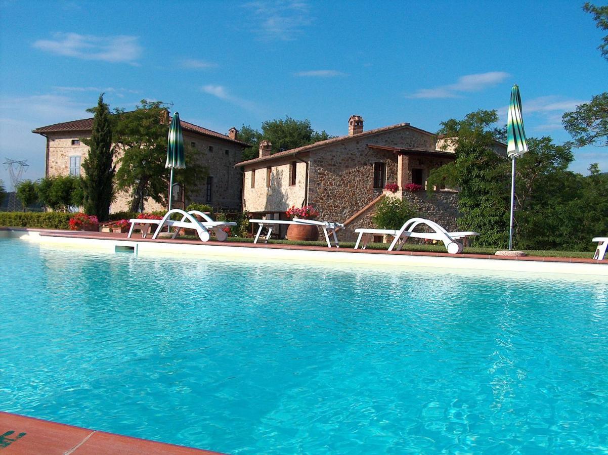 Borgo Il Villino Casole dʼElsa Exterior foto