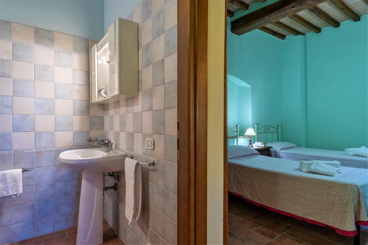 Borgo Il Villino Casole dʼElsa Exterior foto