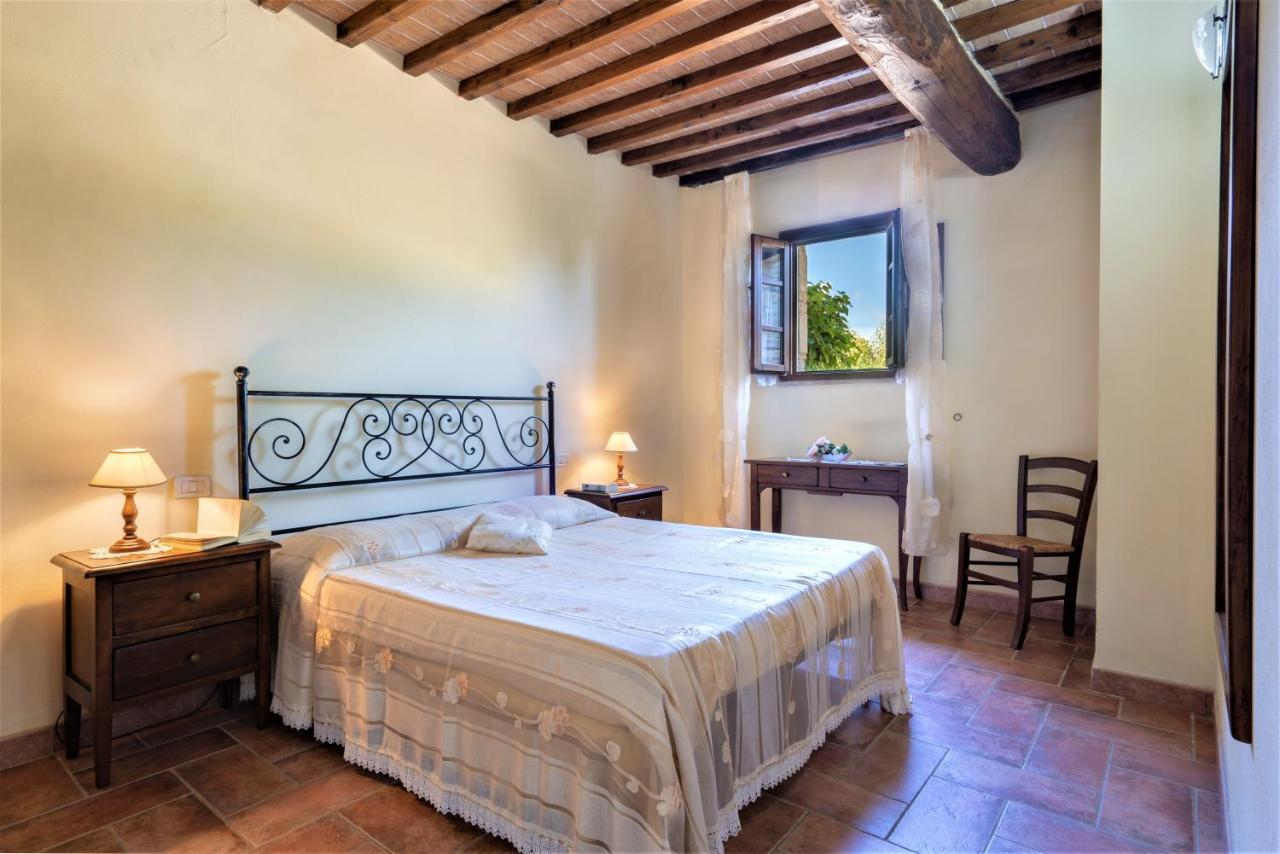 Borgo Il Villino Casole dʼElsa Exterior foto