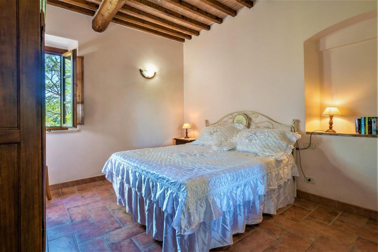 Borgo Il Villino Casole dʼElsa Exterior foto