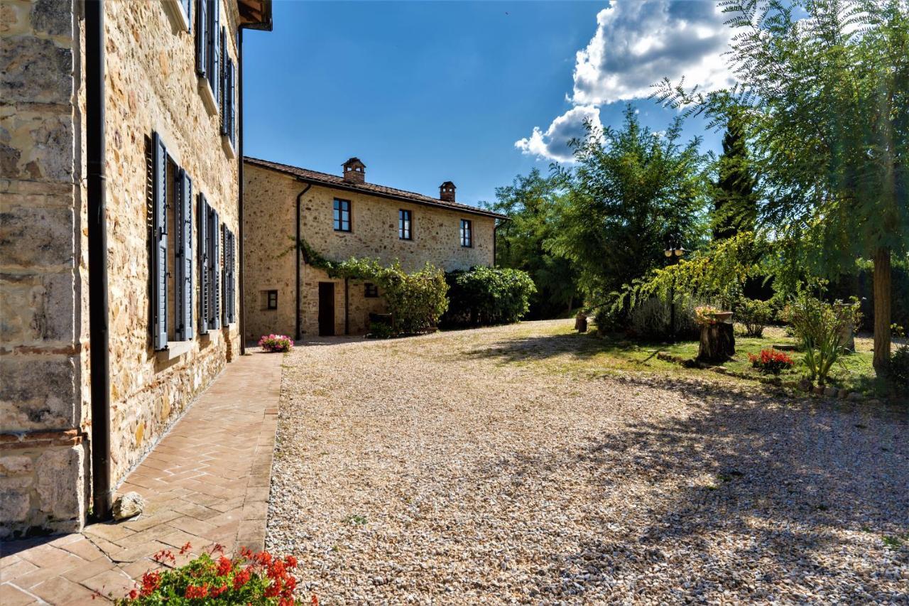 Borgo Il Villino Casole dʼElsa Exterior foto