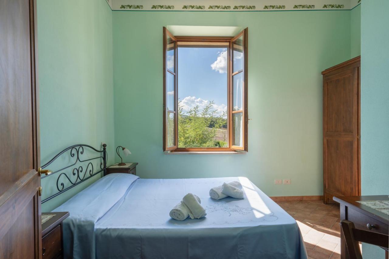 Borgo Il Villino Casole dʼElsa Exterior foto